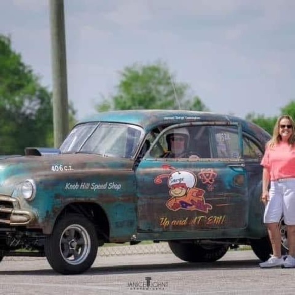 Meet your Posher, Lisa - Picture 1 of 1